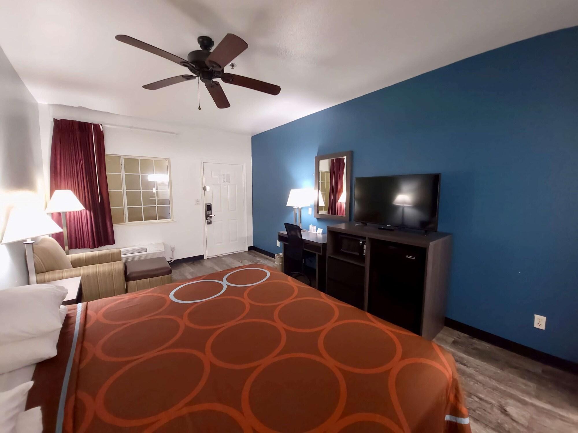 Super 8 By Wyndham Forney/East Dallas Exterior foto